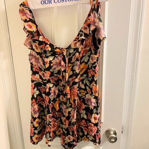 Summer Romper, Urban Outfitters, Size 4